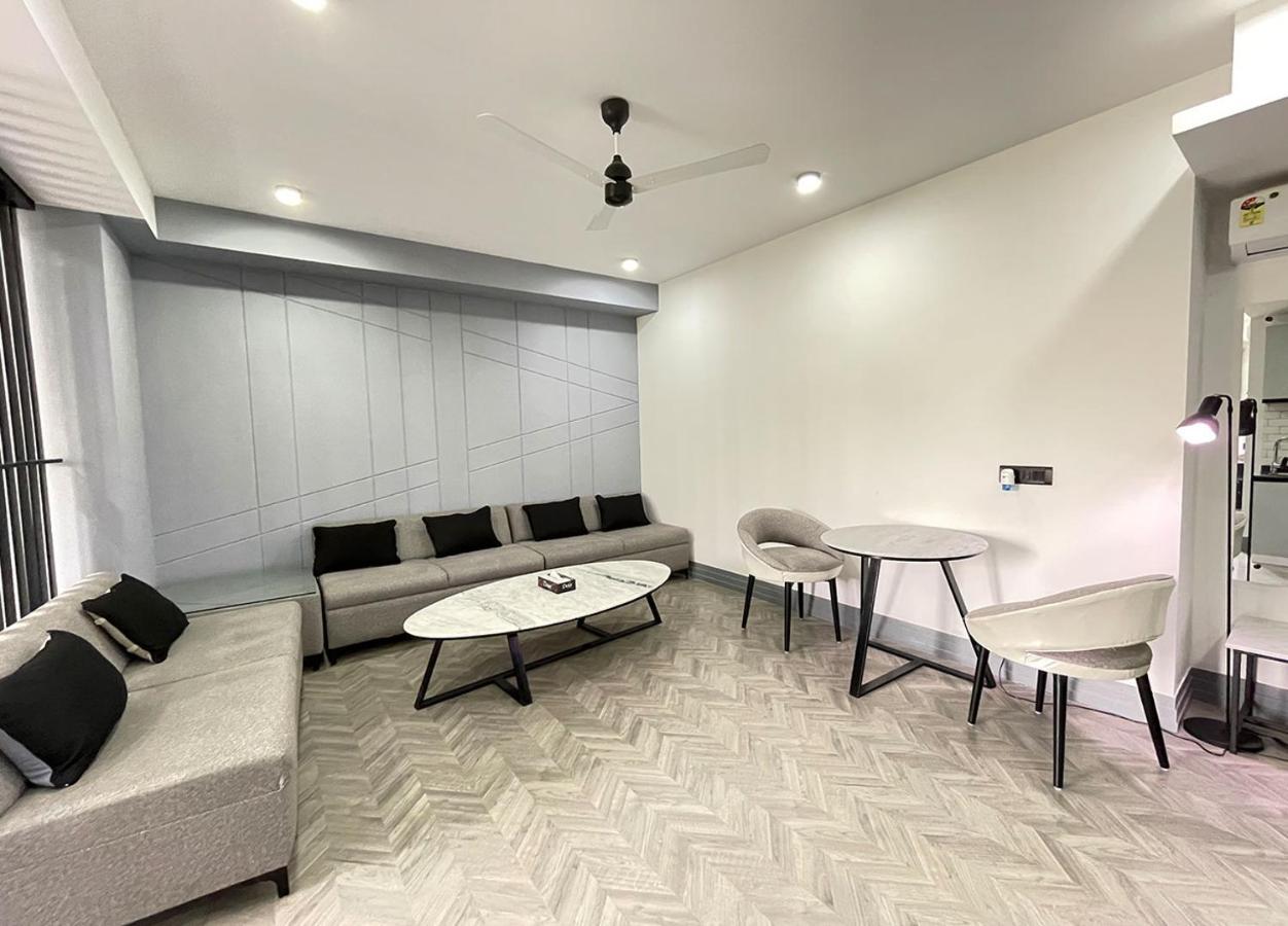 Bedchambers Serviced Apartments, Mg Road Gurgáon Kültér fotó