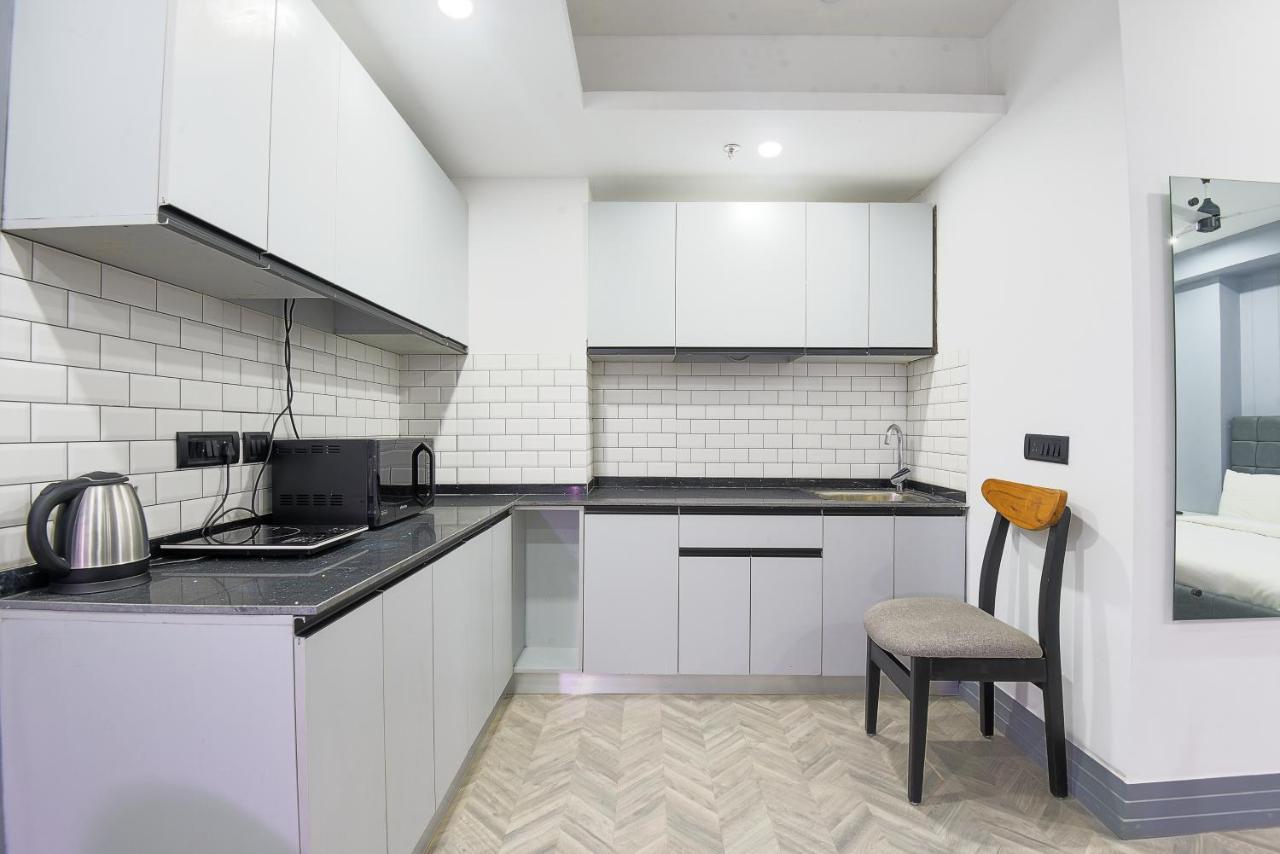 Bedchambers Serviced Apartments, Mg Road Gurgáon Kültér fotó