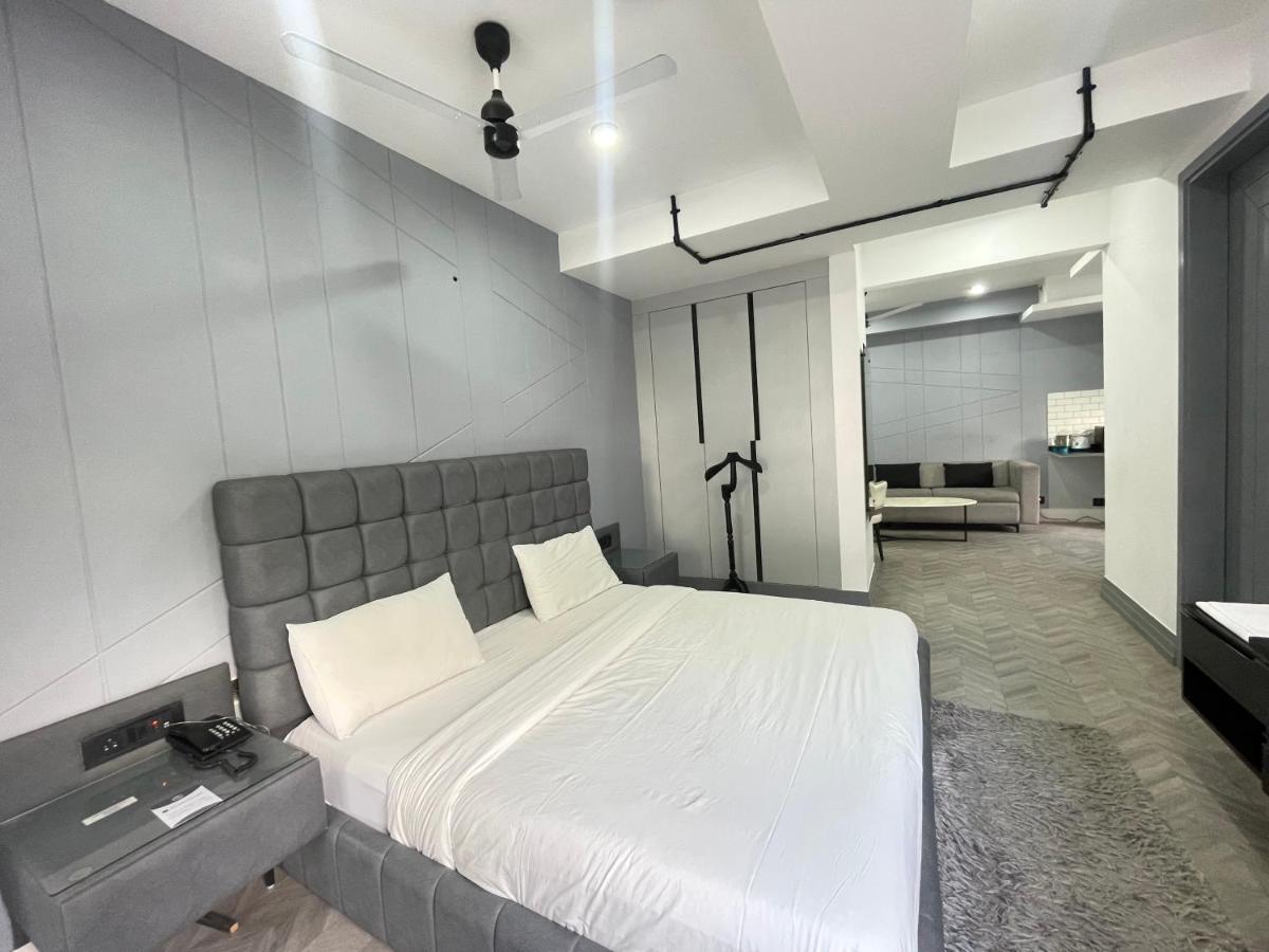 Bedchambers Serviced Apartments, Mg Road Gurgáon Kültér fotó