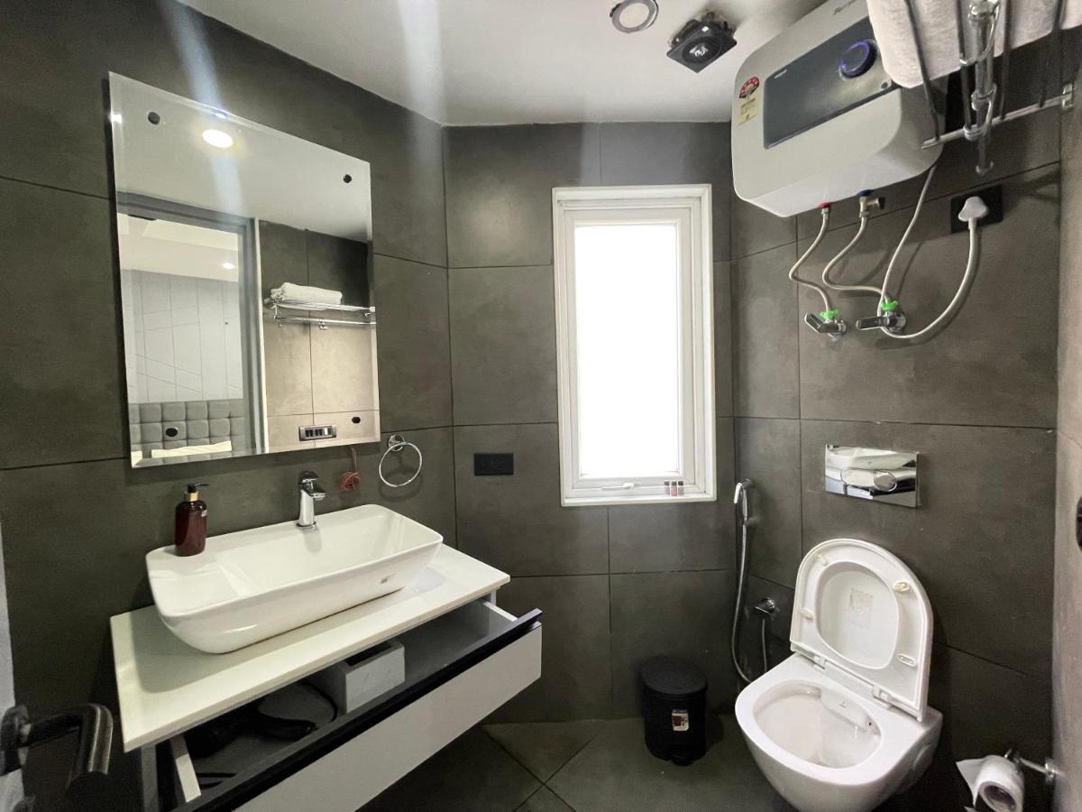 Bedchambers Serviced Apartments, Mg Road Gurgáon Kültér fotó
