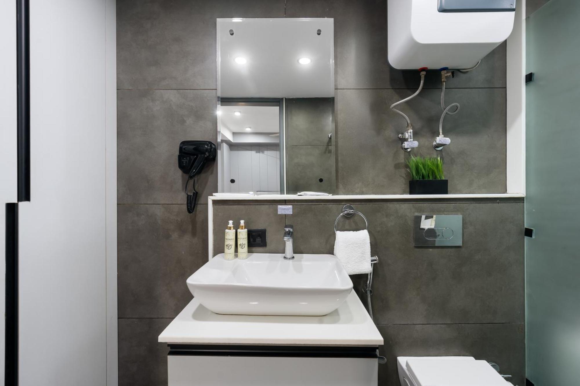 Bedchambers Serviced Apartments, Mg Road Gurgáon Kültér fotó